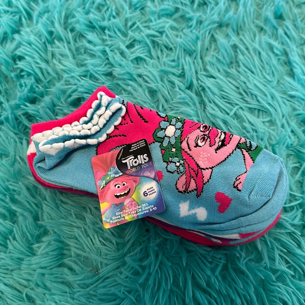 NWT Trolls Socks